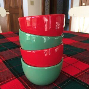 St. Nicholas Square Set of 4 Bowls